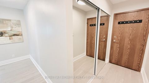 Photo 3 at 1012 - 10 Queens Quay W, Waterfront Communities C1, Toronto