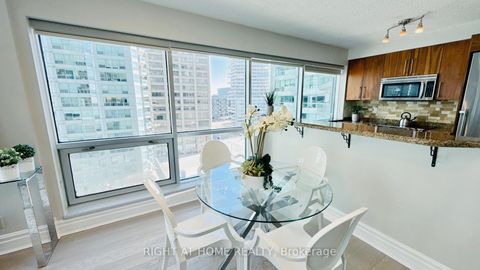 Photo 8 at 1012 - 10 Queens Quay W, Waterfront Communities C1, Toronto