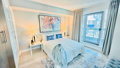 Photo 10 at 1012 - 10 Queens Quay W, Waterfront Communities C1, Toronto
