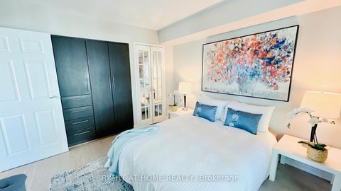 Photo 11 at 1012 - 10 Queens Quay W, Waterfront Communities C1, Toronto