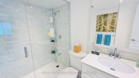 Photo 14 at 1012 - 10 Queens Quay W, Waterfront Communities C1, Toronto