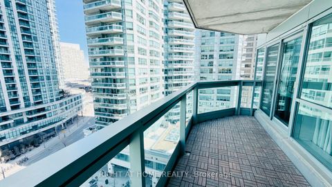Photo 15 at 1012 - 10 Queens Quay W, Waterfront Communities C1, Toronto