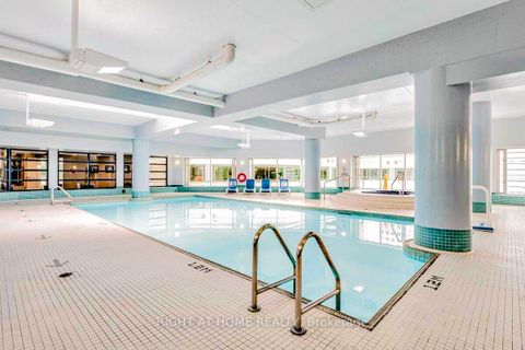 Photo 18 at 1012 - 10 Queens Quay W, Waterfront Communities C1, Toronto
