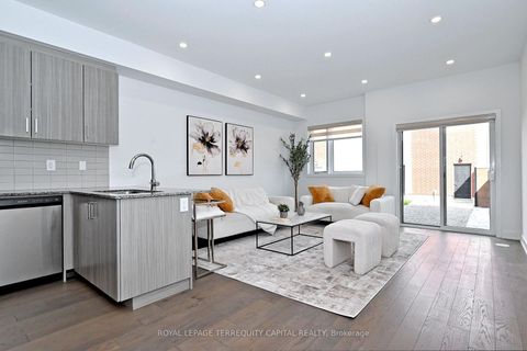 Photo 8 at 101 William Duncan Road, CFB, Toronto