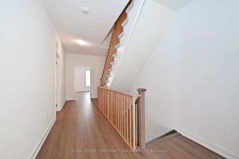 Photo 14 at 101 William Duncan Road, CFB, Toronto