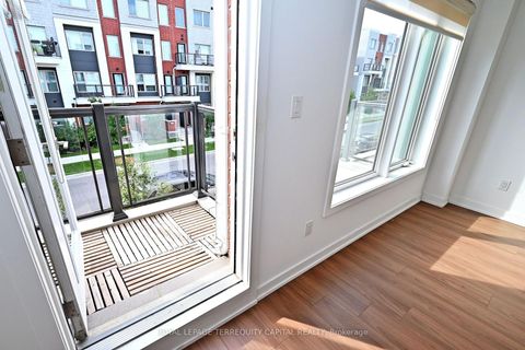 Photo 17 at 101 William Duncan Road, CFB, Toronto
