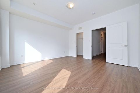 Photo 19 at 101 William Duncan Road, CFB, Toronto