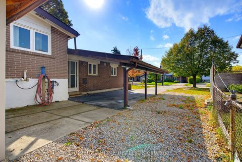 Photo 2 at 75 Bloomington Crescent, Black Creek, Toronto