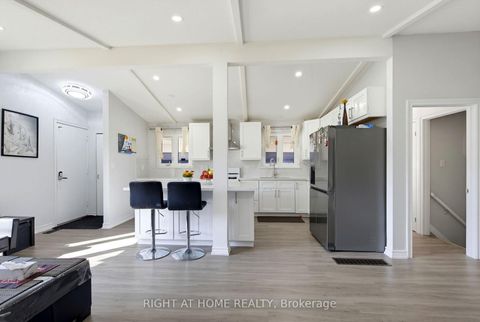 Photo 6 at 75 Bloomington Crescent, Black Creek, Toronto