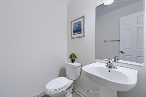 Photo 8 at 429 - 2789 Eglinton Avenue E, Eglinton East, Toronto