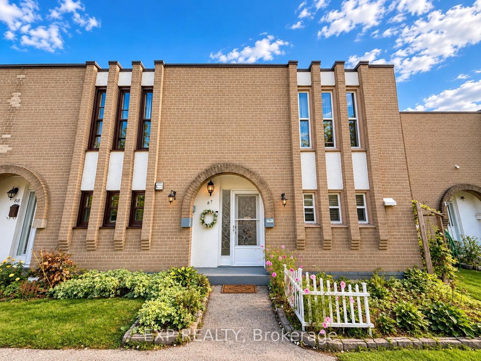 87 - 19 London Green Court, Jane Heights, Toronto 