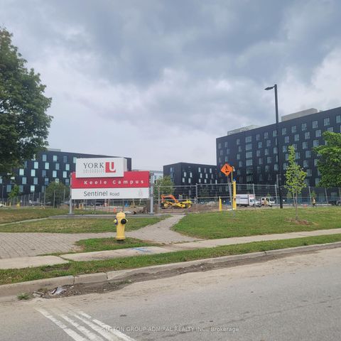 Photo 4 at 802 - 10 Tobermory Drive, Black Creek, Toronto