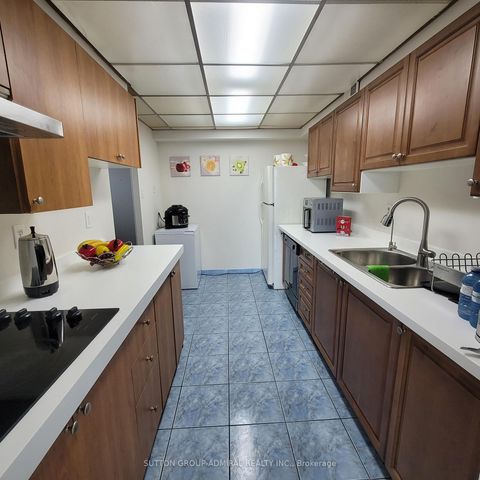 Photo 16 at 802 - 10 Tobermory Drive, Black Creek, Toronto