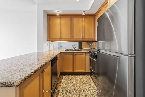 Photo 5 at 1515 - 628 Fleet Street, Niagara, Toronto