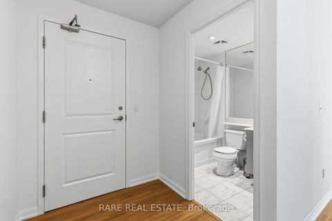 Photo 13 at 1515 - 628 Fleet Street, Niagara, Toronto