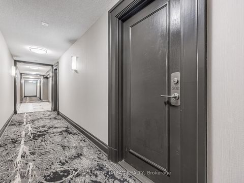 Photo 3 at 202 - 1103 Leslie Street, Don Mills, Toronto