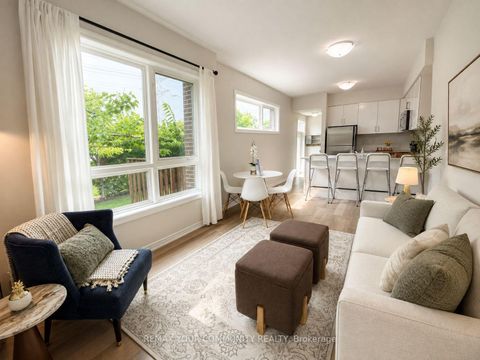 Photo 1 at 2 - 90 Caledonia Park Road, Davenport, Toronto