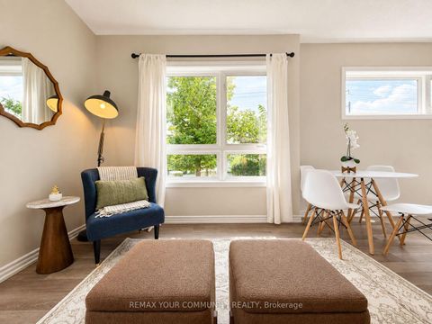 Photo 3 at 2 - 90 Caledonia Park Road, Davenport, Toronto