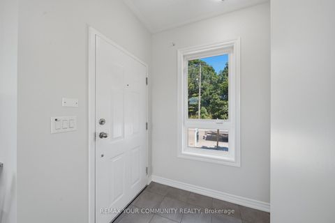 Photo 11 at 2 - 90 Caledonia Park Road, Davenport, Toronto
