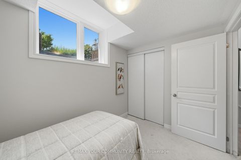 Photo 19 at 2 - 90 Caledonia Park Road, Davenport, Toronto