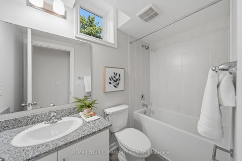 Photo 21 at 2 - 90 Caledonia Park Road, Davenport, Toronto
