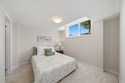 Photo 22 at 2 - 90 Caledonia Park Road, Davenport, Toronto