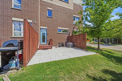 Photo 25 at 2 - 90 Caledonia Park Road, Davenport, Toronto
