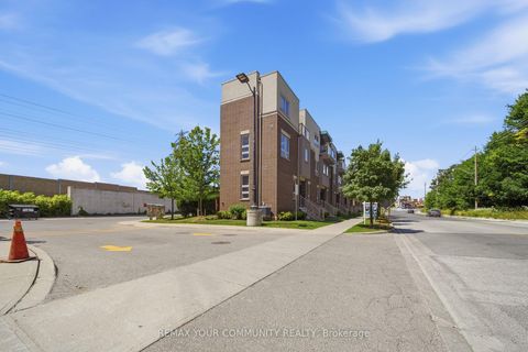 Photo 31 at 2 - 90 Caledonia Park Road, Davenport, Toronto