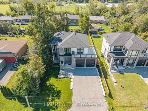 Photo 3 at 36 Blue Jay Boulevard, Virginia, Georgina