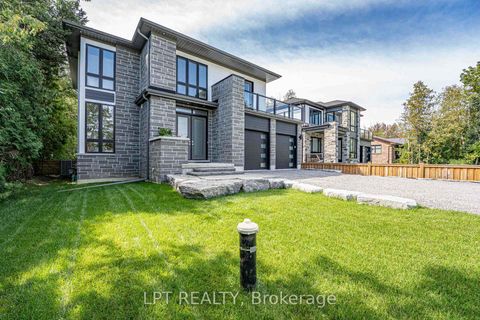 Photo 10 at 36 Blue Jay Boulevard, Virginia, Georgina