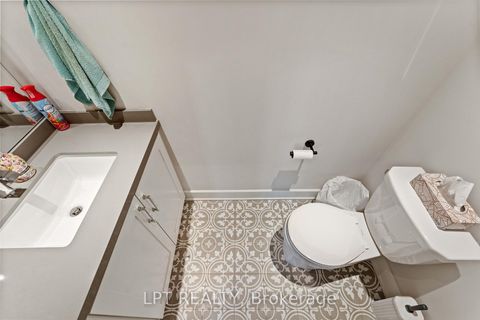 Photo 20 at 36 Blue Jay Boulevard, Virginia, Georgina