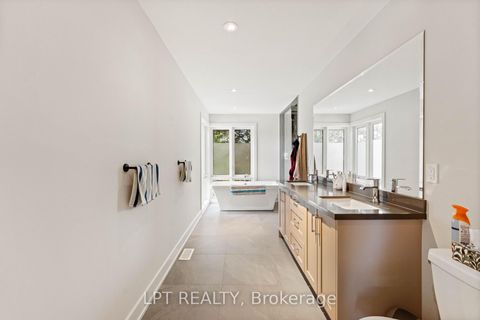 Photo 30 at 36 Blue Jay Boulevard, Virginia, Georgina