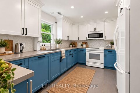 Photo 10 at 678 Lake Drive E, Historic Lakeshore Communities, Georgina