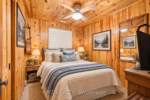 Photo 11 at 678 Lake Drive E, Historic Lakeshore Communities, Georgina