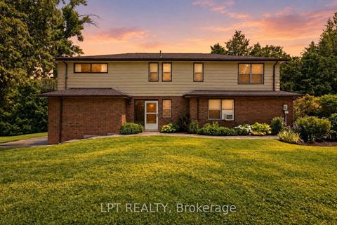 Photo 19 at 678 Lake Drive E, Historic Lakeshore Communities, Georgina