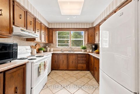 Photo 25 at 678 Lake Drive E, Historic Lakeshore Communities, Georgina