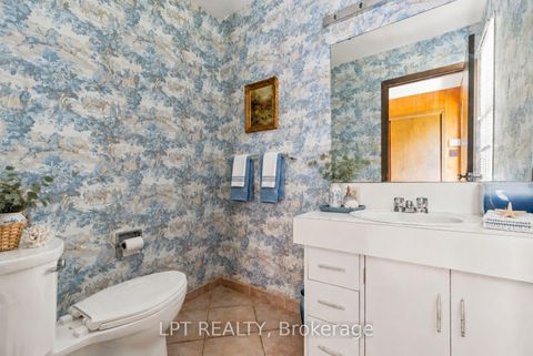 Photo 26 at 678 Lake Drive E, Historic Lakeshore Communities, Georgina