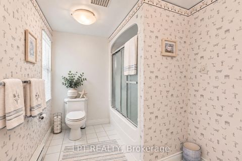 Photo 36 at 678 Lake Drive E, Historic Lakeshore Communities, Georgina