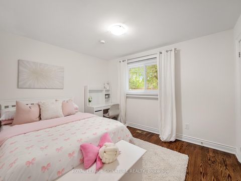 Photo 17 at 160 Holmcrest Trail, Centennial Scarborough, Toronto