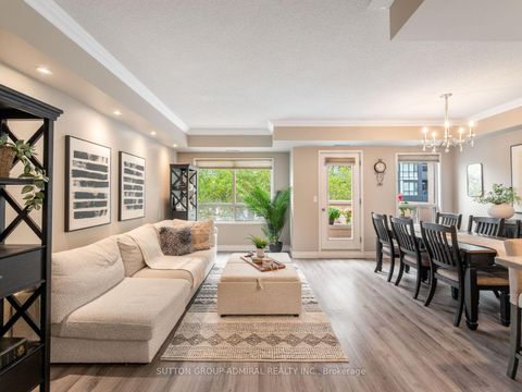 Photo 9 at 306 - 9 Greenbriar Road, Bayview Village, Toronto