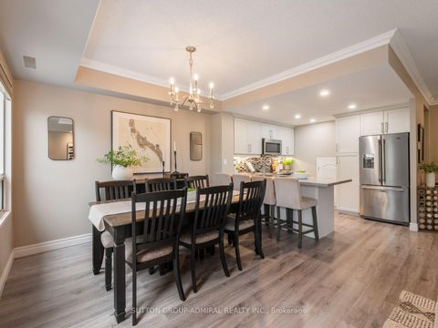 Photo 14 at 306 - 9 Greenbriar Road, Bayview Village, Toronto