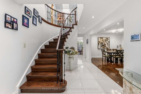 Photo 3 at 171 Rosedale Heights Drive, Uplands, Vaughan