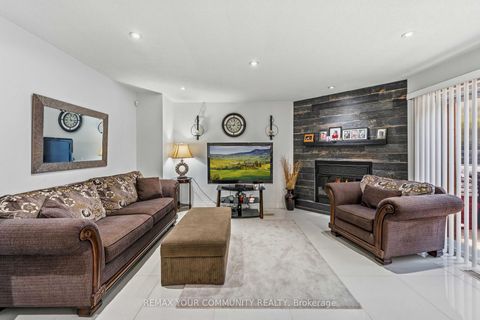 Photo 9 at 171 Rosedale Heights Drive, Uplands, Vaughan
