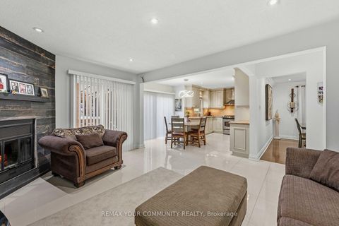 Photo 12 at 171 Rosedale Heights Drive, Uplands, Vaughan