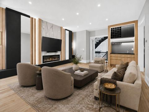 Photo 15 at 63 Gordon Road, Windfields, Toronto
