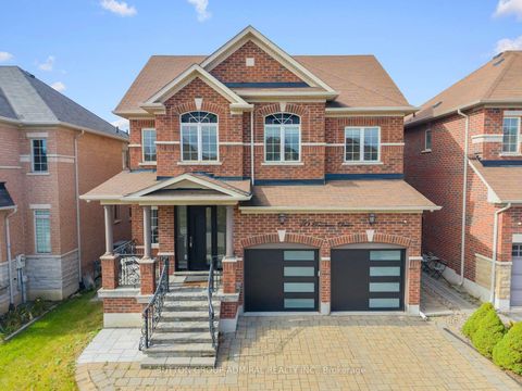 Photo 1 at 40 Trudeau Drive, Vellore Village, Vaughan