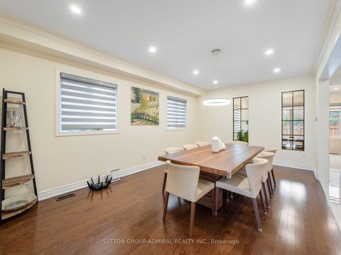 Photo 7 at 40 Trudeau Drive, Vellore Village, Vaughan