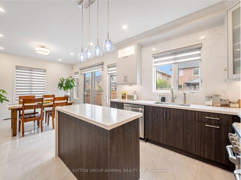 Photo 18 at 40 Trudeau Drive, Vellore Village, Vaughan
