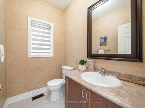 Photo 19 at 40 Trudeau Drive, Vellore Village, Vaughan