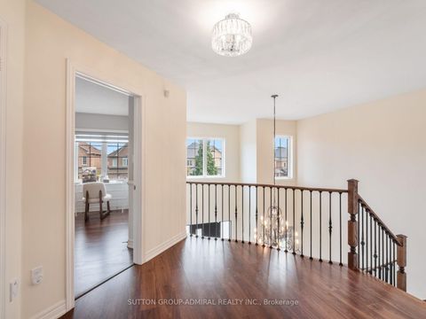 Photo 21 at 40 Trudeau Drive, Vellore Village, Vaughan